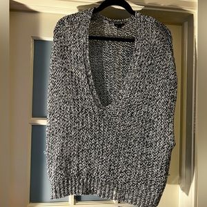 Ann Taylor, vest top. Crochet knit
